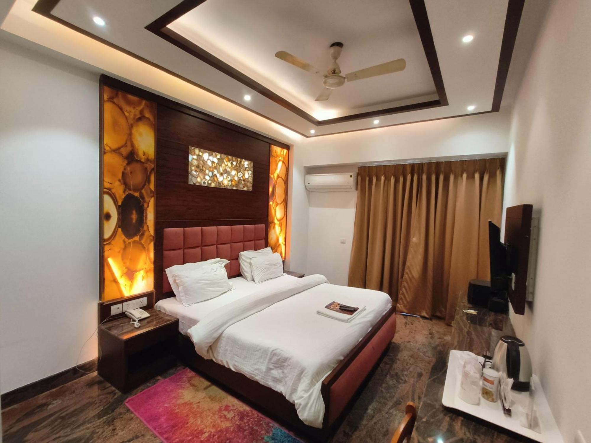 Jjk Rukmini Vilas Hotel & Banquet ムザッファルプル エクステリア 写真