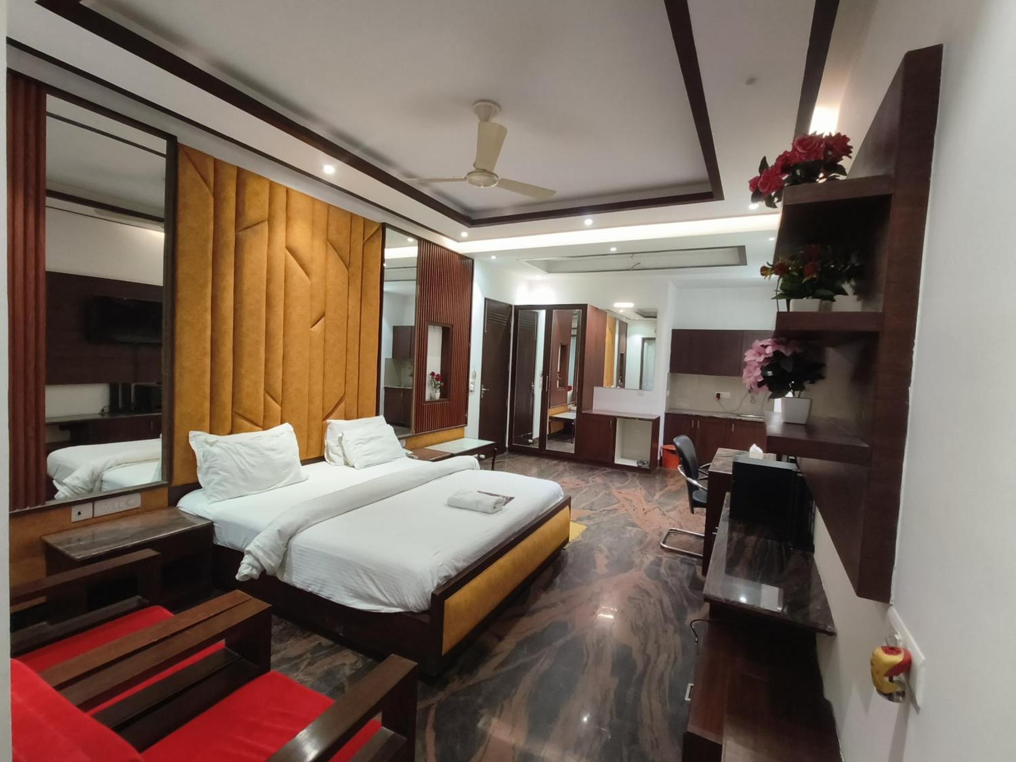Jjk Rukmini Vilas Hotel & Banquet ムザッファルプル エクステリア 写真